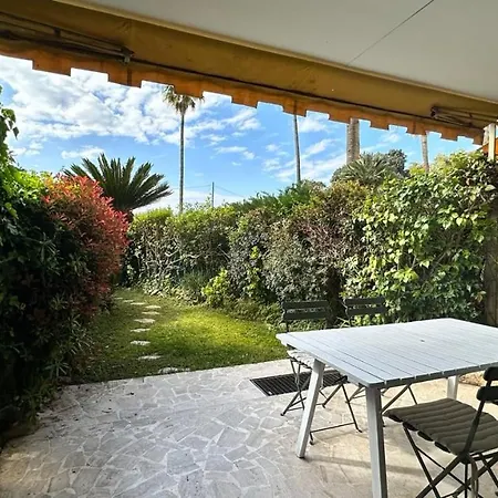 Apartment A050-studio Avec Jardin Prive Pres De La Cannes